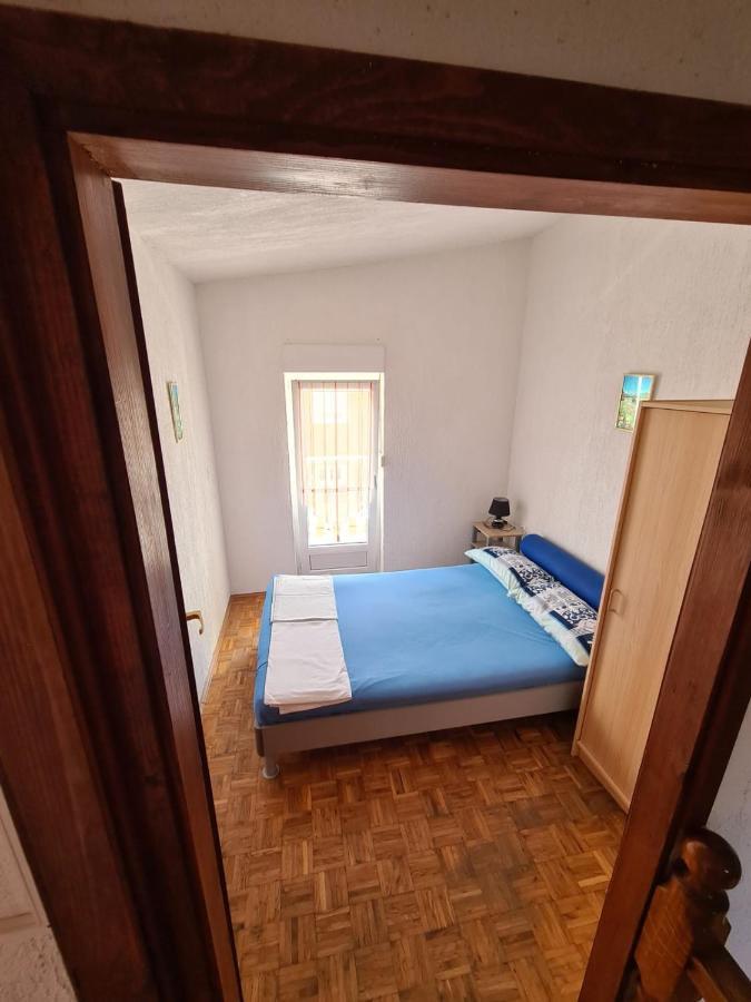 Apartments Tuka Near The Beach Vir Luaran gambar