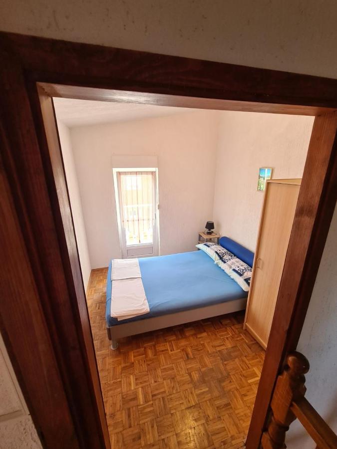 Apartments Tuka Near The Beach Vir Luaran gambar