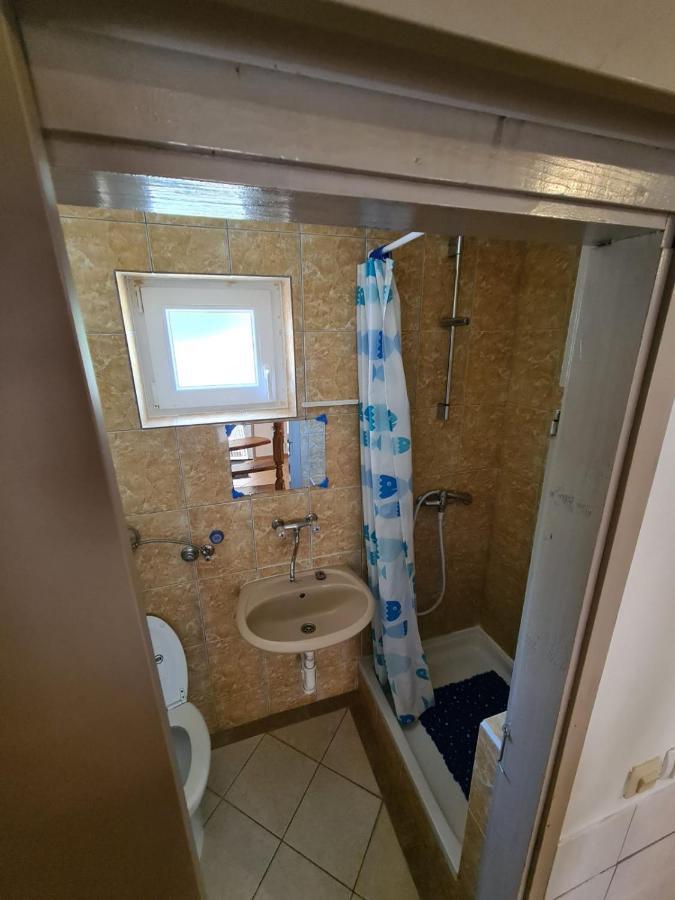 Apartments Tuka Near The Beach Vir Luaran gambar