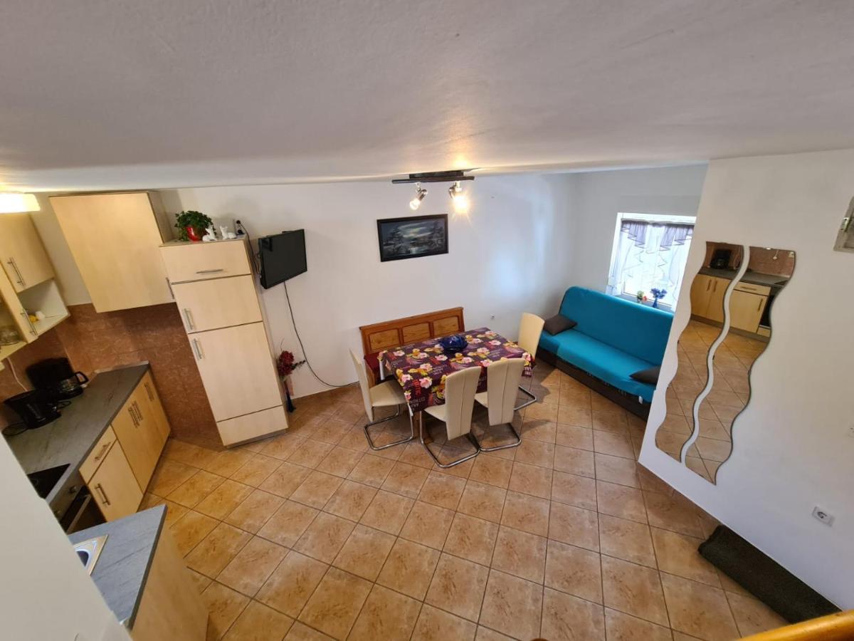 Apartments Tuka Near The Beach Vir Luaran gambar